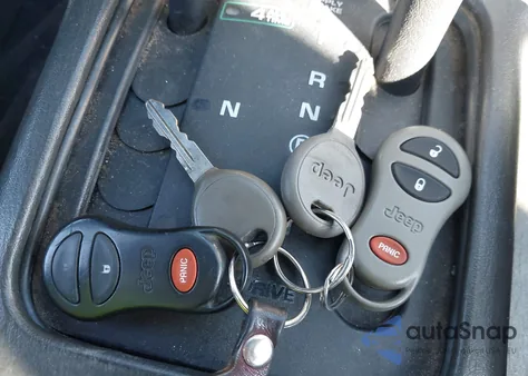 2003 Jeep Grand Cherokee Overland from USA, damaged, VIN 1J8GW68J43C606216